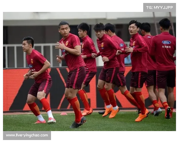 大连梭鱼湾上演终极对决,上海海港客场不败即可加冕三连冠 大连梭鱼湾上演终极对决,上海海港客场不败即可加冕三连冠